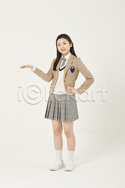 10대 고등학생 십대여자한명만 여자 청소년 한국인 한명 JPG 앞모습 포토 교복 미소(표정) 서기 손짓 스튜디오촬영 실내 안내 여고생 전신 학생 허리손 흰배경