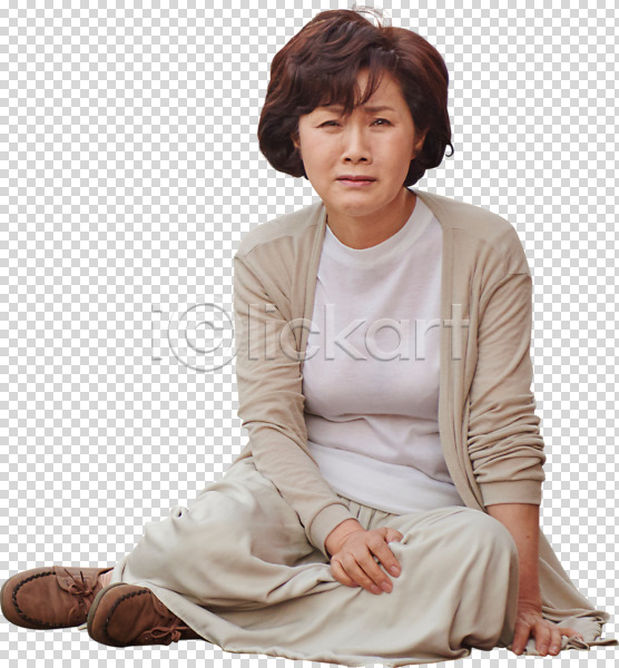 좌절 50대 여자 중년 중년여자한명만 한국인 한명 PNG 앞모습 편집이미지 기억력 노화 누끼 앉기 울상 전신 주저앉기 질병 치매 편집 편집소스