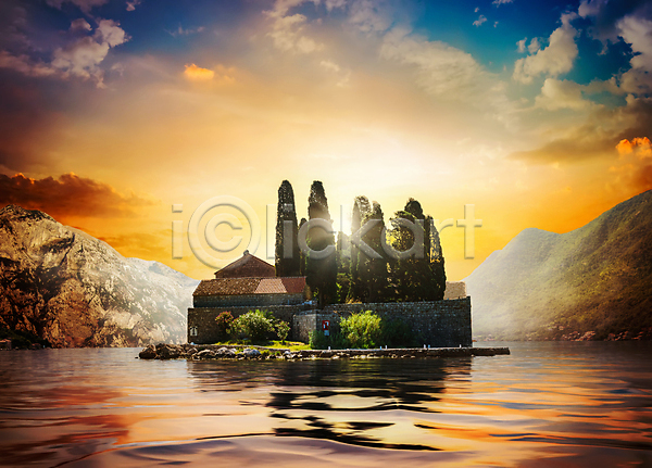 사람없음 JPG 포토 해외이미지 교회 몬테네그로 바다 섬 야외 여행 유럽 자연 자연백그라운드 주간 풍경(경치) 하늘 해외202004 해외202105 햇빛