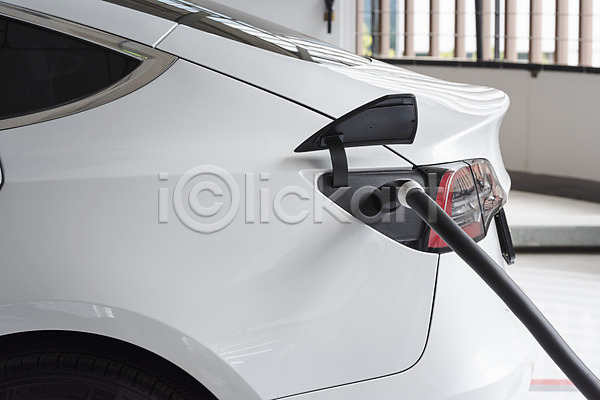 사람없음 JPG 포토 그린에너지 야외 전기자동차 전기충전 주간 주차장 충전기 충전소 친환경