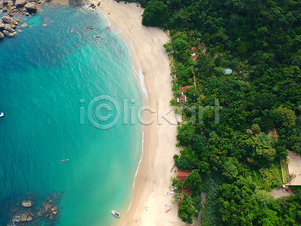 사람없음 JPG 포토 하이앵글 항공촬영 해외이미지 모래사장 바다 보트 섬 야외 주간 풍경(경치) 해변