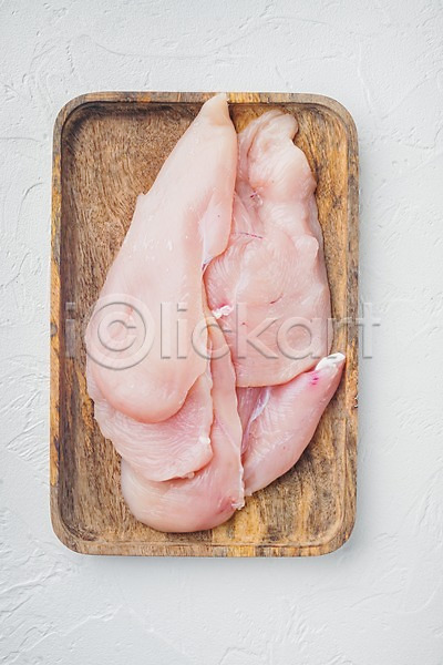 신선 사람없음 JPG 포토 하이앵글 해외이미지 나무쟁반 날것 다이어트 닭가슴살 닭고기 생고기 실내 흰배경