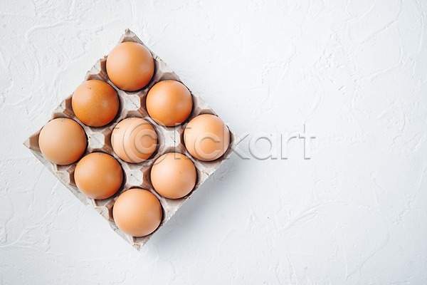 사람없음 JPG 포토 하이앵글 해외이미지 계란 계란판 실내 음식 카피스페이스 흰배경