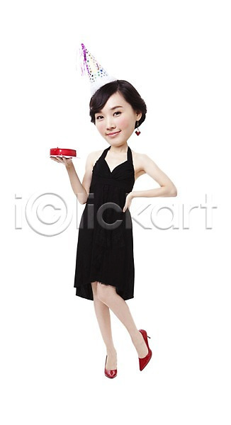 20대 30대 동양인 사람 성인 성인만 성인여자만 여자 여자만 여자한명만 한국인 한명 PSD 편집이미지 SD캐릭터 고깔(모자) 들기 미니어처 미소(표정) 서기 웃음 이벤트 인물미니어처 케이크