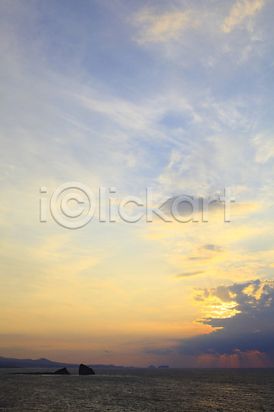 사람없음 JPG 실루엣 포토 구름(자연) 노을 바다 산 섬 야외 일몰 일출 자연 자연현상 제주도 풍경(경치) 하늘 한국 형제섬