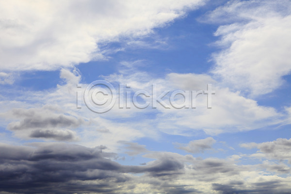 사람없음 JPG 로우앵글 실루엣 포토 공중 구름(자연) 그림자 먹구름 백그라운드 야외 자연 자연요소 주간 풍경(경치) 하늘