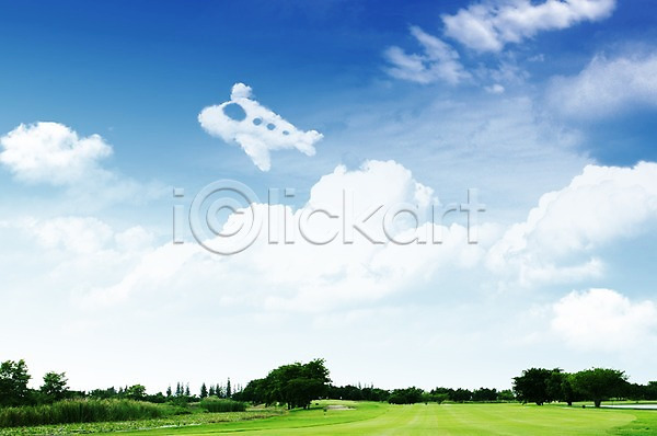 사람없음 PSD 편집이미지 구름(자연) 나무 모양 백그라운드 비행기 식물 야외 자연 자연요소 잔디 주간 초원(자연) 평원 풀(식물) 풍경(경치) 하늘