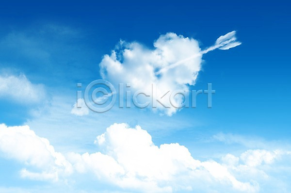 사랑 사람없음 PSD 편집이미지 구름(자연) 모양 백그라운드 사랑의화살 야외 자연 자연요소 주간 큐피드 풍경(경치) 하늘 하트 화살