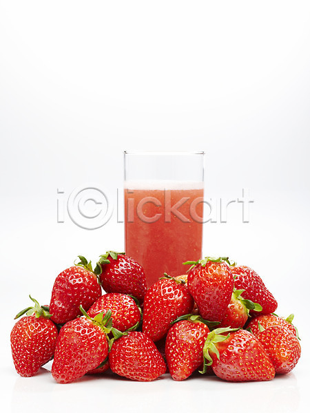 사람없음 JPG 포토 과일 과일주스 과즙 다수 딸기 딸기주스 빨간색 스튜디오촬영 실내 쌓기 여러개 음료 음식 잔 제철과일 주스 즙 컬러 컵