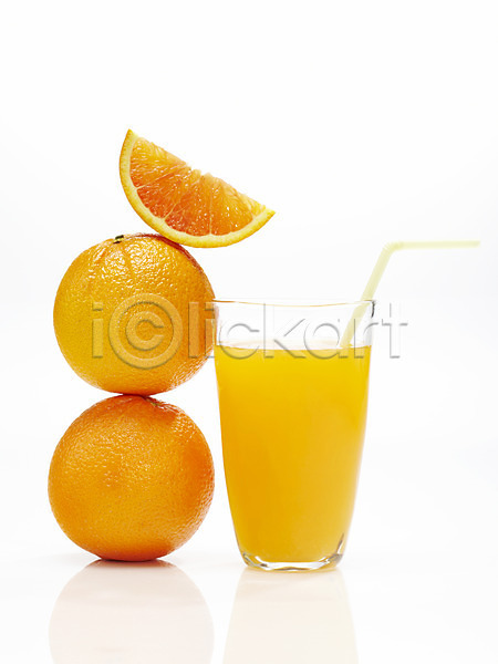 사람없음 JPG 포토 과일 과일주스 과즙 단면 빨대 스튜디오촬영 실내 오렌지 음료 음식 잔 조각 조각(피스) 주스 즙 컵