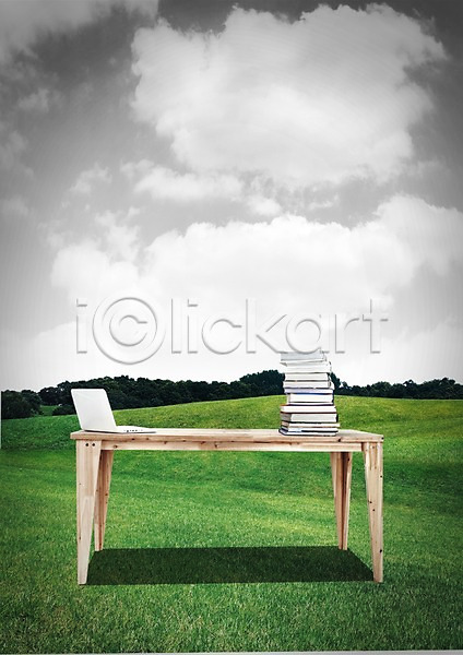사람없음 PSD 편집이미지 공원 교육 구름(자연) 나무 노트북 식물 쌓기 잔디 책 책상 초원(자연) 컴퓨터 탁자 풍경(경치) 하늘