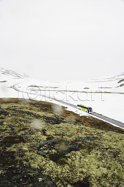 사람없음 JPG 포토 교통 교통수단 노르웨이 눈(날씨) 눈길 버스 북유럽 야외 유럽 유럽풍경 자연 주간 풍경(경치) 해외풍경