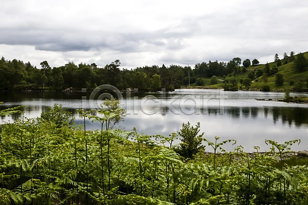 평화 사람없음 JPG 포토 관광지 구름(자연) 나무 반사 산 수면 식물 야외 언덕 여행 영국 유럽 자연 주간 풍경(경치) 하늘 해외 해외풍경 호수 흐림