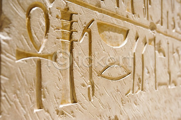 사람없음 JPG 포토 건축 건축물 그림 기호 룩소르 모양 문자 배경화면 백그라운드 벽 벽화 야외 외국문화 유적 이집트 주간 중동 풍경(경치) 해외 해외풍경