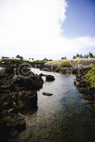 사람없음 JPG 포토 건물 구름(자연) 물 반사 식물 야외 용암 자연 주간 풍경(경치) 하늘 하와이 해외 해외풍경