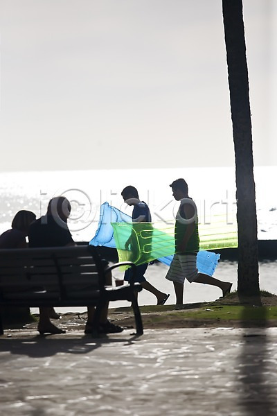 사람 여러명 JPG 뒷모습 실루엣 옆모습 포토 나무 남태평양 들기 바다 백그라운드 벤치 서기 서핑 식물 앉기 야외 의자 자연 전신 주간 튜브 풍경(경치) 하와이 해외 해외풍경 휴양지