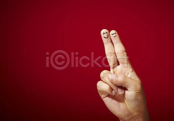 사람 신체부위 한명 JPG 포토 모션 미소(표정) 백그라운드 손 손가락 손짓 스튜디오촬영 실내 웃음 컨셉 포즈 표정 한손