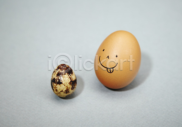 사람없음 JPG 포토 계란 메추리 메추리알 미소(표정) 백그라운드 스튜디오촬영 실내 알 웃음 음식 재료 컨셉 표정