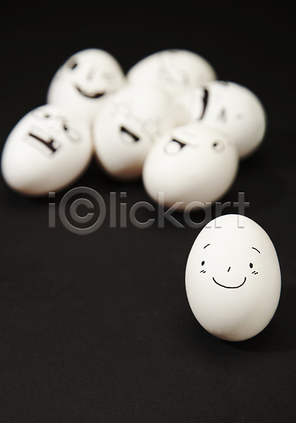 사람없음 JPG 근접촬영 아웃포커스 포토 계란 미소(표정) 백그라운드 스튜디오촬영 실내 알 웃음 음식 재료 컨셉 표정
