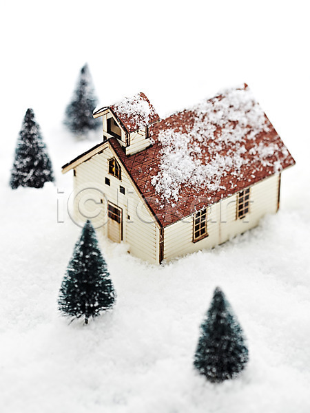 사람없음 JPG 근접촬영 아웃포커스 포토 건물 건축물 겨울 계절 나무 눈(날씨) 모형 미니어처 백그라운드 스튜디오촬영 실내 오브젝트 장난감 주택