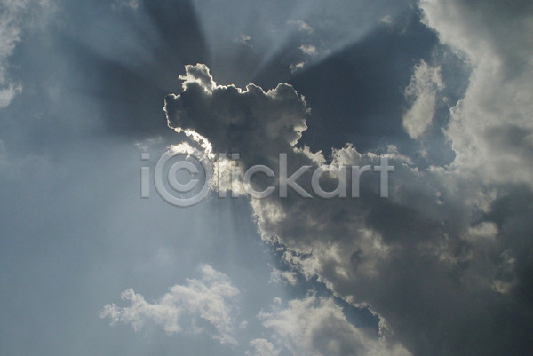 새로움 사람없음 JPG 포토 해외이미지 광선 구름(자연) 놀람 단절 빛 세트 신성 종교 창조 천사 태양 파란색 해외202004 형상