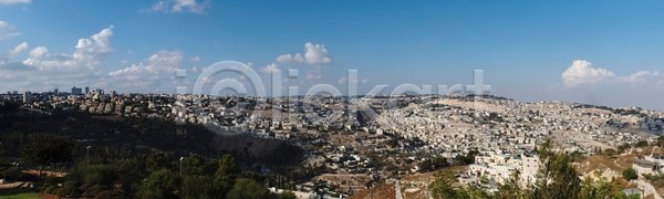 사람없음 JPG 포토 해외이미지 건물 기독교 길 나무 도시 도시풍경 동쪽 모스크 바위 사찰 산 소셜 숭배 신성 언덕 여행객 역사 예루살렘 옛날 유태교 이스라엘 이슬람교 일몰 저녁 종교 주택 파노라마 하늘 해외202004 해외포토 황금