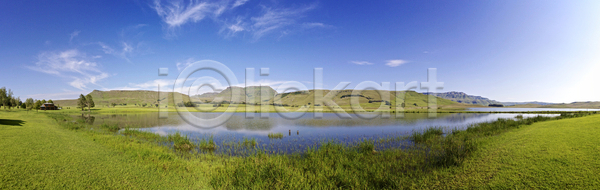 사람없음 JPG 포토 해외이미지 강 계곡 고도 구름 나무 남쪽 산 시골 아프리카 오두막 왕국 자연 절정 초록색 통과 파노라마 하늘 해외202004 해외포토