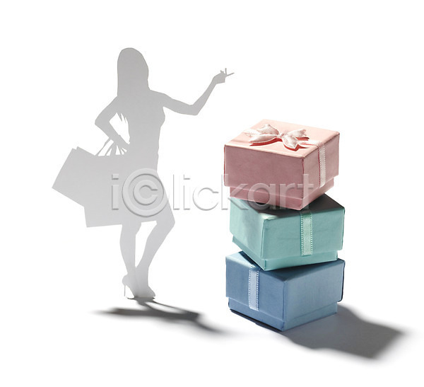 사람모양 여자 여자만 JPG 포토 그림자 들기 리본 모양 모형 백그라운드 상자 선물 선물상자 쇼핑팩 스튜디오촬영 실내 인형 종이 종이공예 종이팝업 컨셉 페이퍼아트