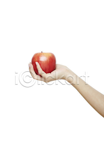 사람 신체부위 여자 한명 JPG 포토 과일 누끼 들기 모션 빨간색 사과 사과(과일) 손 손짓 스튜디오촬영 신체 실내 음식 한손