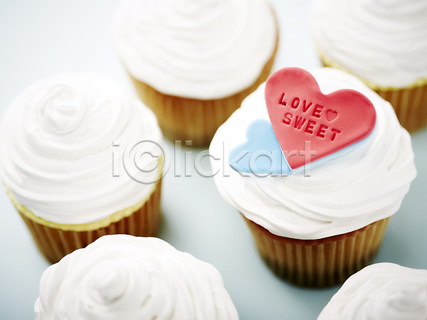 사랑 사람없음 JPG 포토 디저트 백그라운드 빵 스튜디오촬영 실내 음식 컵케이크 케이크 하트