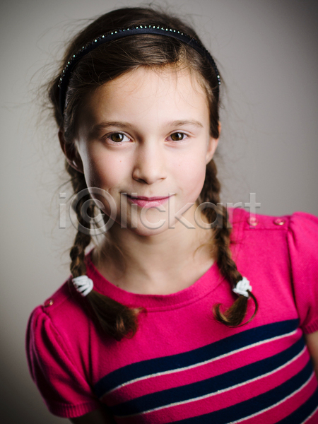 청춘(젊음) 행복 백인 어린이 여자 한명 JPG 포토 해외이미지 2 미소(표정) 해외202004