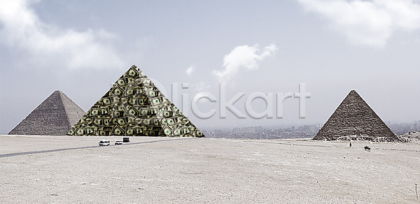 여러명 PSD 편집이미지 경제 금융 달러 돈 비즈니스 이집트 중동 지폐 편집 피라미드 하늘