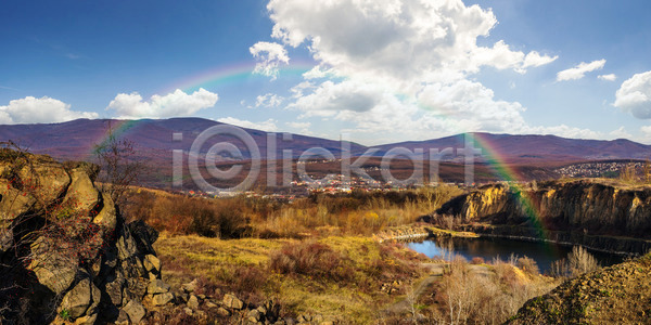 신선 사람없음 JPG 포토 해외이미지 공원 나무 노란색 도시 땅바닥 마을 모음 무지개 물 바위 발굴 버리기 분화구 빛 산 산업 새벽 속도 숲 아침 야외 언덕 연못 옛날 오픈 웅장함 일출 자연 지질학 채석 초록색 최고 컬러풀 타운 풍경 하늘 해외202004 해외포토 호수
