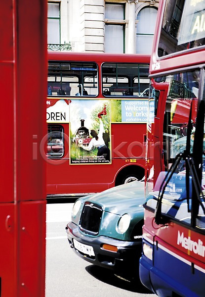 사람없음 JPG 포토 거리 건물 건축물 관광버스 교통수단 도로 런던 버스 야외 영국 유럽 이층버스 자동차 주간 풍경(경치) 해외 해외풍경