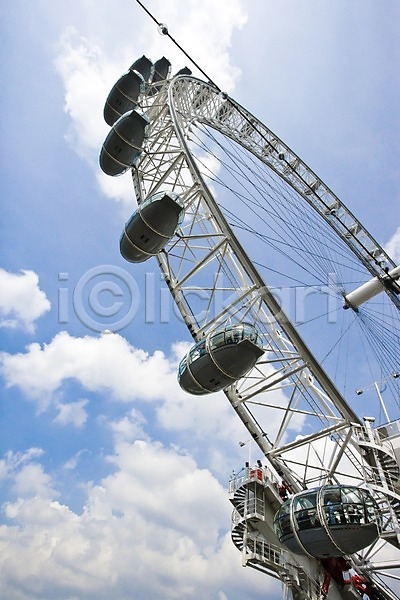 사람없음 JPG 로우앵글 포토 관람 구름(자연) 기구 놀이기구 대관람차 도구 런던 야외 영국 유럽 주간 풍경(경치) 하늘 해외 해외풍경 햇빛