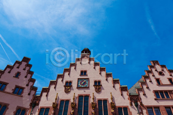 사람없음 JPG 포토 해외이미지 건물 건축양식 도시 도시풍경 독일 옛날 유럽 주택 카피스페이스 파란색 프랑크푸르트 해외202004