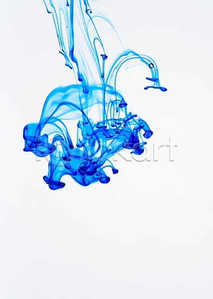 흐름 사람없음 JPG 포토 모양 백그라운드 번짐 스튜디오촬영 실내 액체 잉크 잉크백그라운드 컬러 파란색 표현