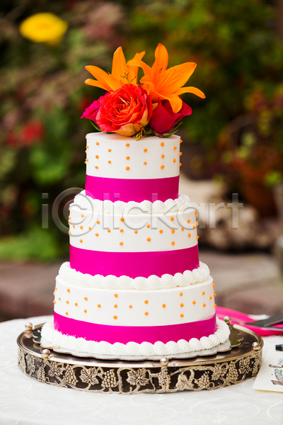 사람없음 JPG 포토 해외이미지 결혼 꽃 꽃무늬 디저트 분홍색 사탕 음식 접수 케이크 파티 해외202004 흰색