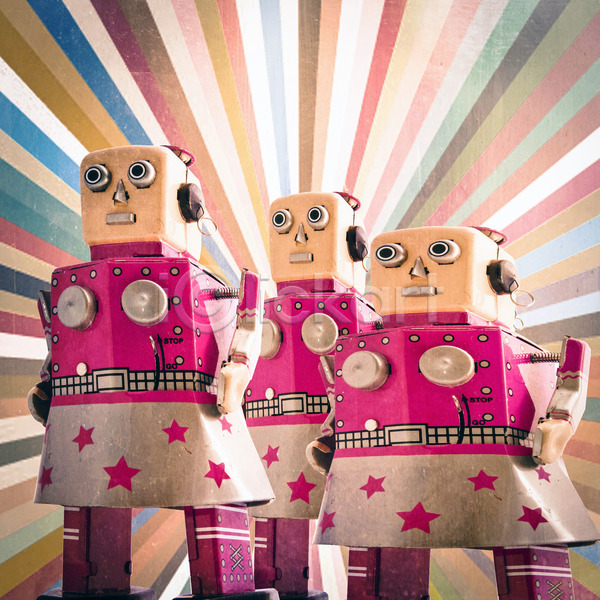 우정 함께함 사람없음 JPG 포토 해외이미지 로봇 복고 분홍색 장난감 컨셉 해외202004
