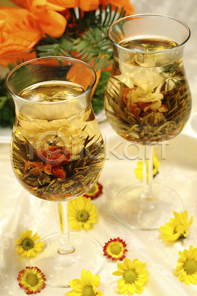 사람없음 JPG 아웃포커스 포토 꽃 꽃술(꽃) 꽃잎 두잔 식물 와인잔 음료 음식 잔 컵