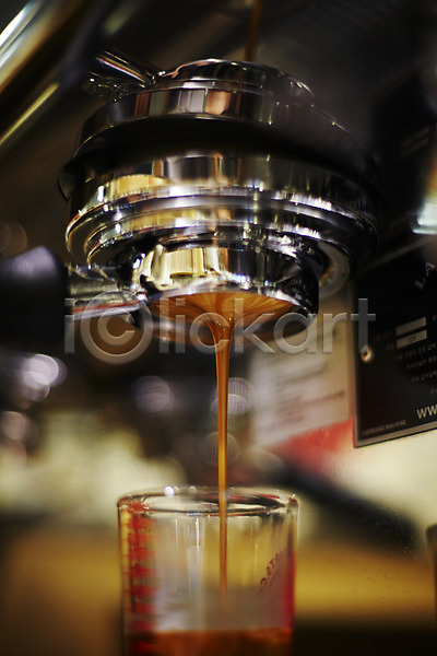 사람없음 JPG 아웃포커스 포토 기계 스튜디오촬영 실내 에스프레소 에스프레소머신 음료 음식 추출 커피 커피메이커 컵