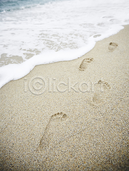 사람없음 JPG 포토 계절 모래 모래사장 바다 발모양 발자국 백그라운드 야외 여름(계절) 여름풍경 자국 주간 파도 풍경(경치) 해변