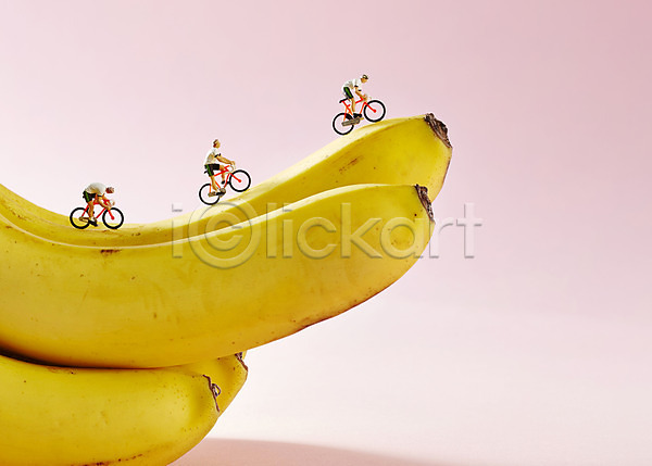 사람없음 JPG 포토 과일 노란색 모형 미니어처 바나나 스튜디오촬영 실내 오브젝트 음식 인형 자전거 장난감 컬러 트로피컬아트 피규어