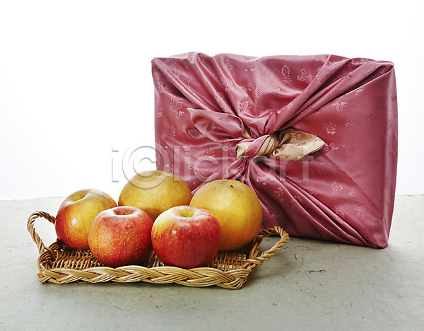 사람없음 JPG 포토 과일 바구니 백그라운드 사과(과일) 선물상자 선물세트 스튜디오촬영 음식 추석 추석선물 한국전통