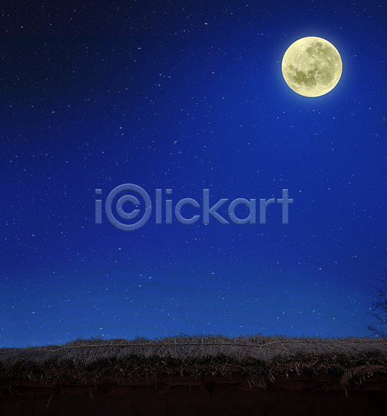 사람없음 JPG 포토 고건축 달 밤하늘 백그라운드 별 볏짚 보름달 초가집 추석 편집