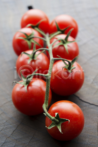 사람없음 JPG 근접촬영 아웃포커스 포토 꼭지 방울토마토 빨간색 식재료 열매 음식 줄기 채소 컬러 토마토