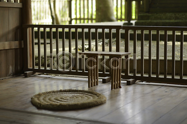 사람없음 JPG 아웃포커스 포토 난간 마루(인테리어) 방석 야외 울타리 일본 일본문화 전통 주간 탁자