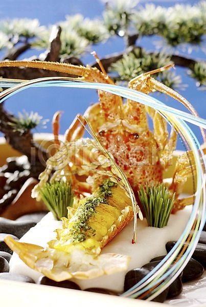 사람없음 JPG 근접촬영 아웃포커스 포토 바닷가재 소나무 솔잎 음식 일본음식 장식 해물요리 해산물