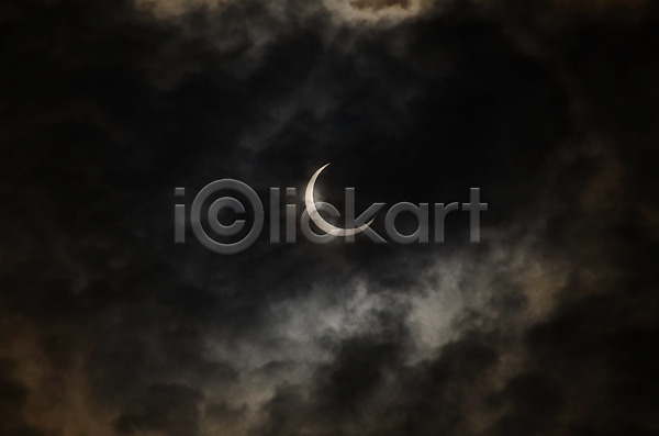 사람없음 JPG 포토 구름(자연) 달 밤하늘 야간 야외 어둠 초승달 하늘