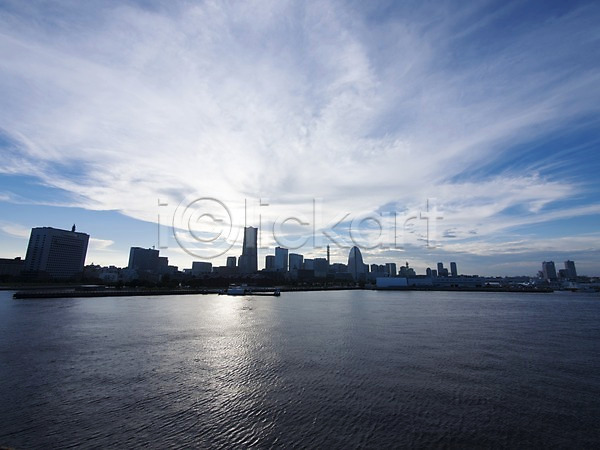 사람없음 JPG 포토 건물 구름(자연) 도시 도시풍경 바다 야외 요코하마 일본 주간 풍경(경치) 하늘 해외 해외풍경